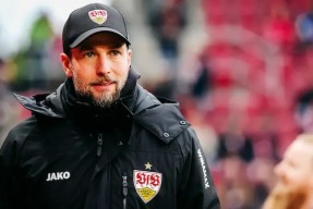 电竞竞猜-集结日斯图加特调整名单以备德甲，造点机会环节打磨，底气十足，资深球员宣示担当的简单介绍